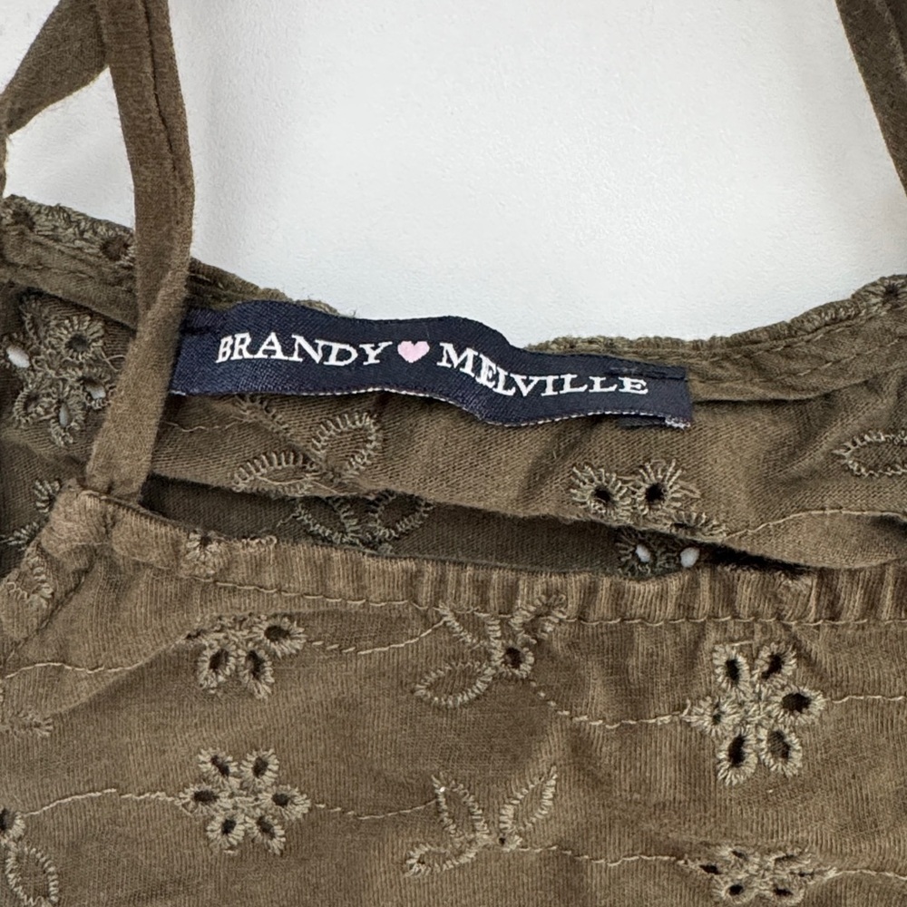 Brandy Melville Eyelet top - Picture 3 of 6